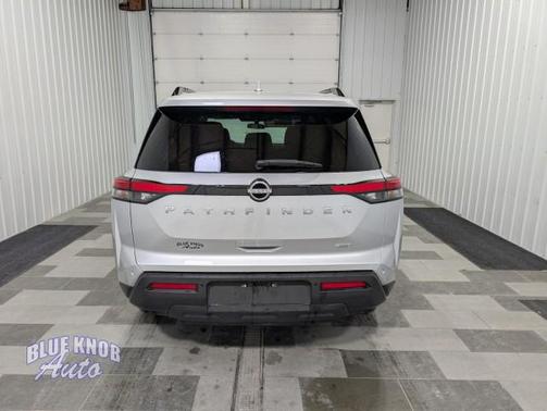 Brilliant Silver Metallic 2025 Nissan Pathfinder SV 4WD