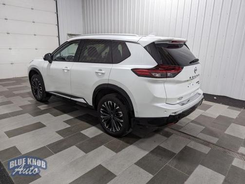 2024 Nissan Rogue Platinum