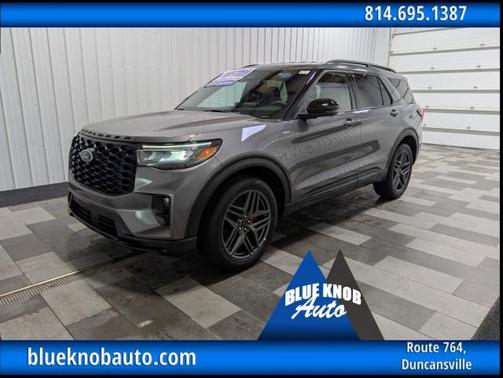Carbonized Gray Metallic 2025 Ford Explorer ST-Line