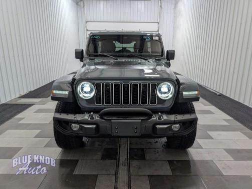 Anvil Clearcoat 2025 Jeep Wrangler 4xe Base