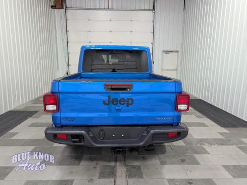 Hydro Blue Pearlcoat 2025 Jeep Gladiator High Tide