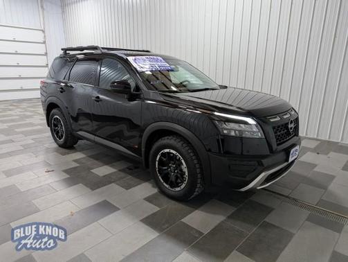 2025 Nissan Pathfinder Rock Creek 4WD