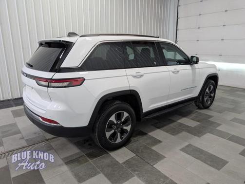 2022 Jeep Grand Cherokee 4xe Base