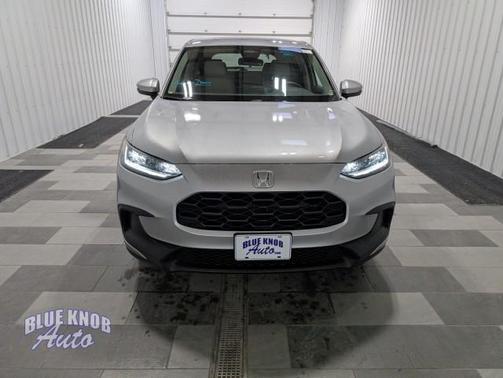 Solar Silver Metallic 2026 Honda HR-V LX