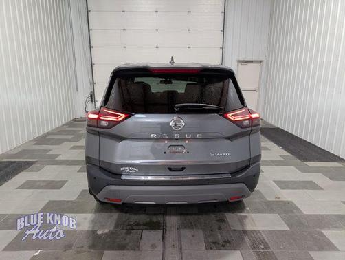 Gun Metallic 2021 Nissan Rogue SV