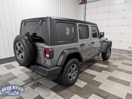 2022 Jeep Wrangler Unlimited Sport