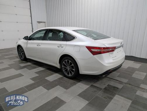 2017 Toyota Avalon XLE Premium