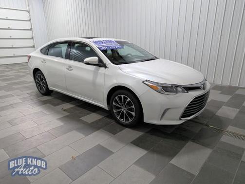 2017 Toyota Avalon XLE Premium