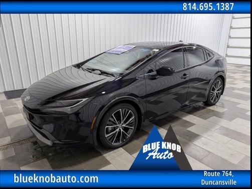 2025 Toyota Prius XLE