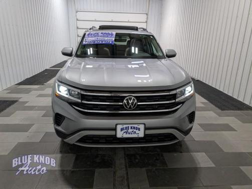 Pyrite Silver Metallic 2022 Volkswagen Atlas 3.6L SE w/Technology