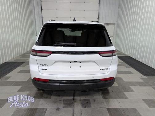 Bright White Clearcoat 2023 Jeep Grand Cherokee Limited