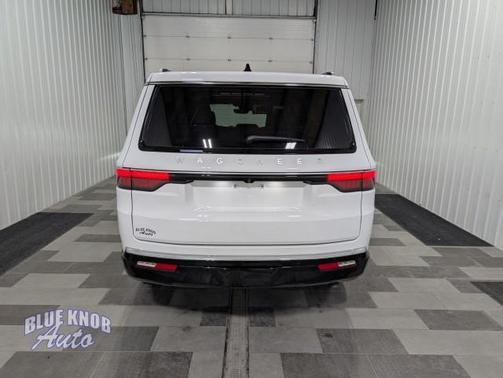 Bright White Clearcoat 2025 Jeep Wagoneer Series III 4x4