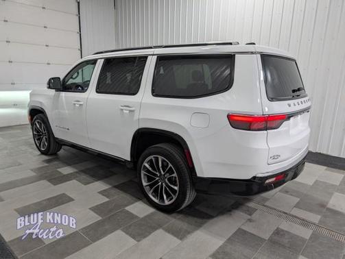 Bright White Clearcoat 2025 Jeep Wagoneer Series III 4x4