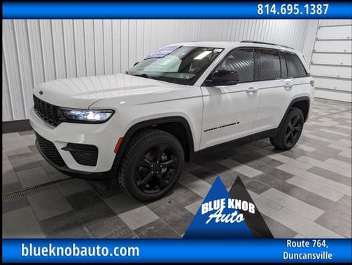 2022 Jeep Grand Cherokee Altitude