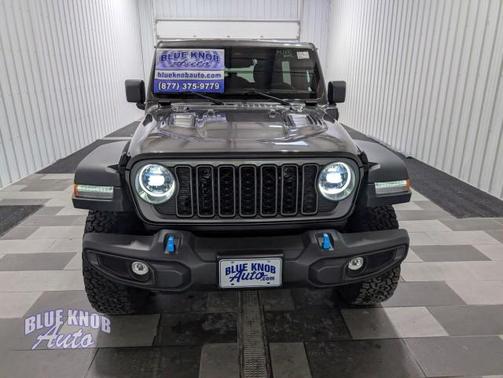 Granite Crystal Metallic Clearcoat 2025 Jeep Wrangler 4xe Rubicon