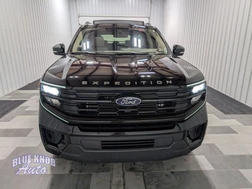 2025 Ford Expedition Max Active 4x4