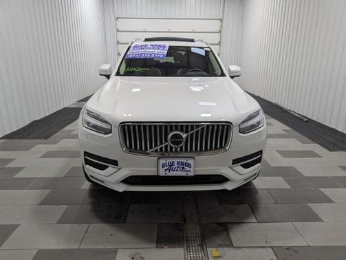 2024 Volvo XC90 B5 Plus Bright Theme