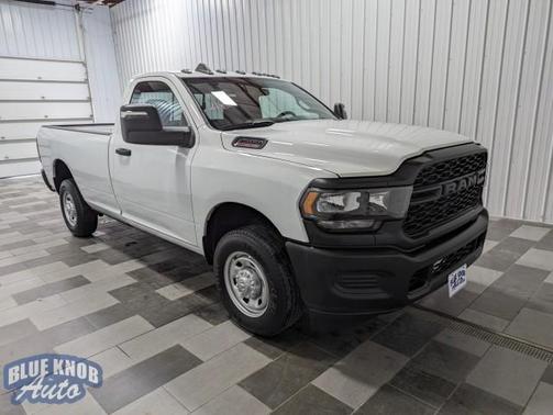 2023 RAM 2500 Tradesman Regular Cab 4x2 8' Box