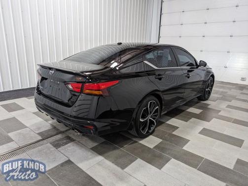 2024 Nissan Altima SR FWD