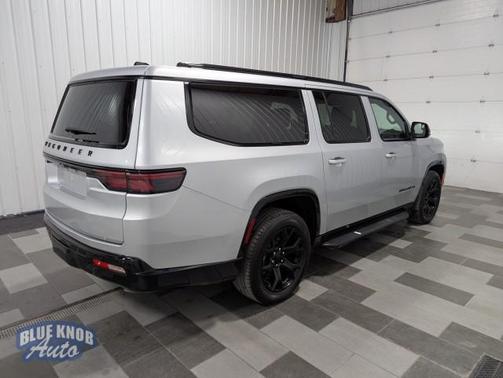 2024 Jeep Wagoneer L Series II Carbide 4x4