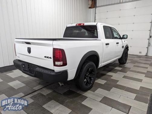 2024 RAM 1500 Classic Warlock Crew Cab 4x4 5'7' Box