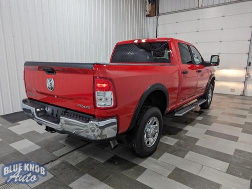 2024 RAM 2500 Big Horn Crew Cab 4x4 6'4' Box