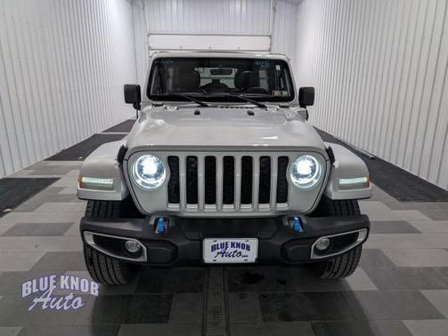 Silver Zynith Clearcoat 2023 Jeep Wrangler 4xe Sahara