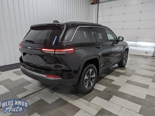2022 Jeep Grand Cherokee 4xe Base