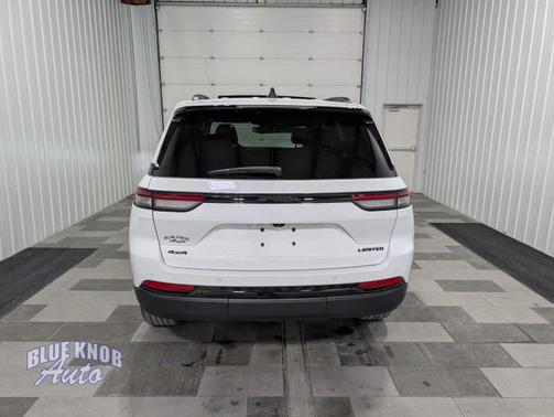 Bright White Clearcoat 2023 Jeep Grand Cherokee Limited