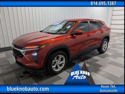 Cayenne Orange Metallic 2024 Chevrolet Trax LS
