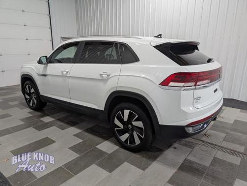 2025 Volkswagen Atlas Cross Sport 2.0T SE w/Technology 4MOTION