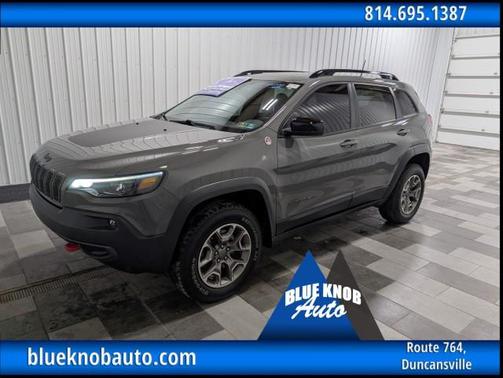 Sting-Gray Clearcoat 2022 Jeep Cherokee Trailhawk