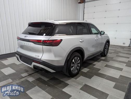 2023 INFINITI QX60 Pure