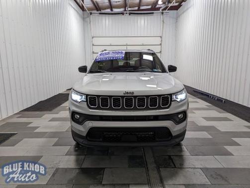 2024 Jeep Compass Latitude Lux
