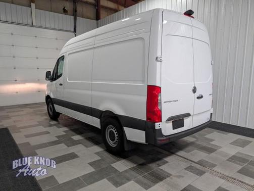 2025 Mercedes-Benz Sprinter 2500 Standard Roof