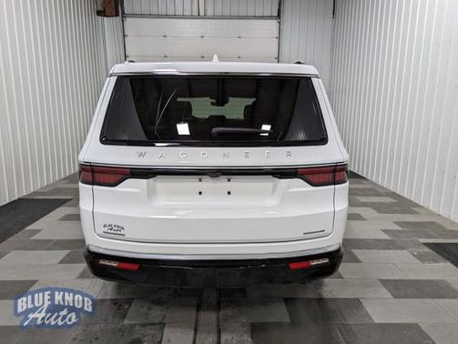 2023 Jeep Wagoneer Series III 4x4
