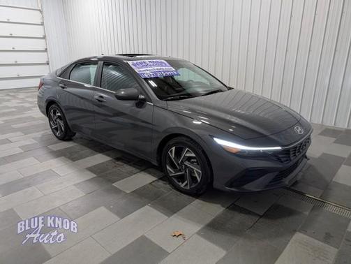 2025 Hyundai ELANTRA SEL