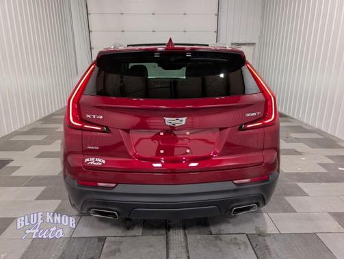 2022 Cadillac XT4 Luxury