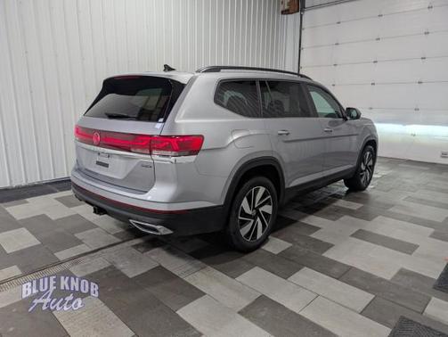 2025 Volkswagen Atlas 2.0T SE w/Technology 4MOTION