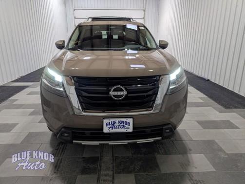 2023 Nissan Pathfinder Platinum 4WD