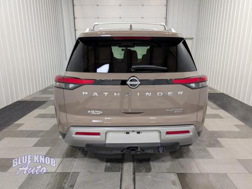2023 Nissan Pathfinder Platinum 4WD