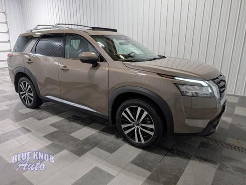 2023 Nissan Pathfinder Platinum 4WD