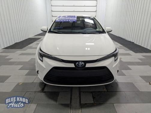 2025 Toyota Corolla Hybrid LE