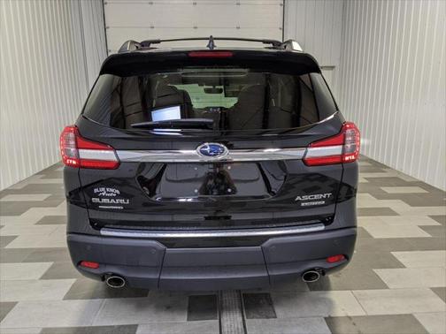 Photo 3 of 21 of 2019 Subaru Ascent Limited 7-Passenger