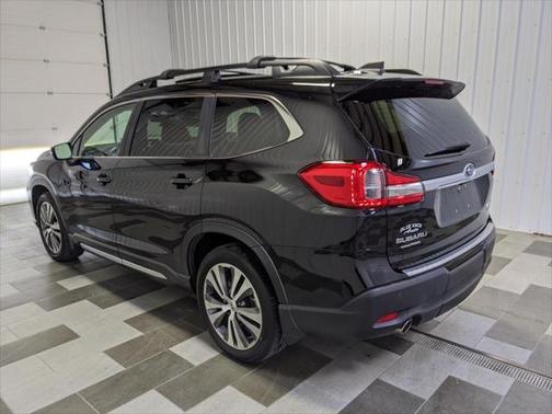 Photo 2 of 21 of 2019 Subaru Ascent Limited 7-Passenger
