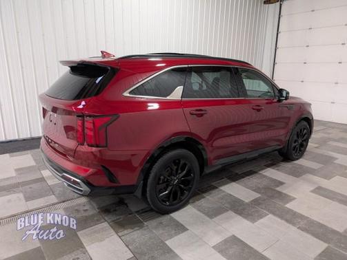 2022 Kia Sorento SX