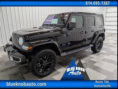 Black Clearcoat 2025 Jeep Wrangler 4xe Sahara
