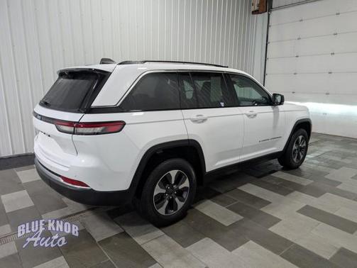 2022 Jeep Grand Cherokee 4xe Base