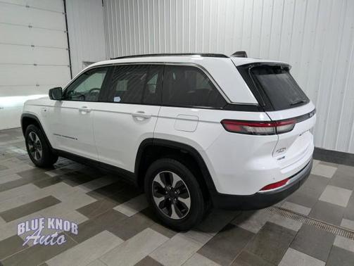 2022 Jeep Grand Cherokee 4xe Base