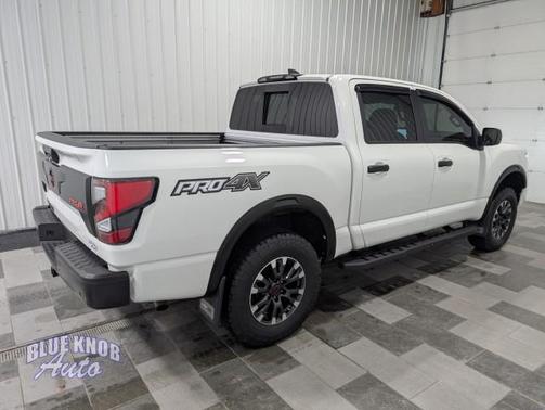 2024 Nissan Titan PRO-4X
